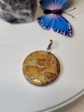 Yellow Maligano Jasper Round Pendant Necklace - Natural Yellow Jasper